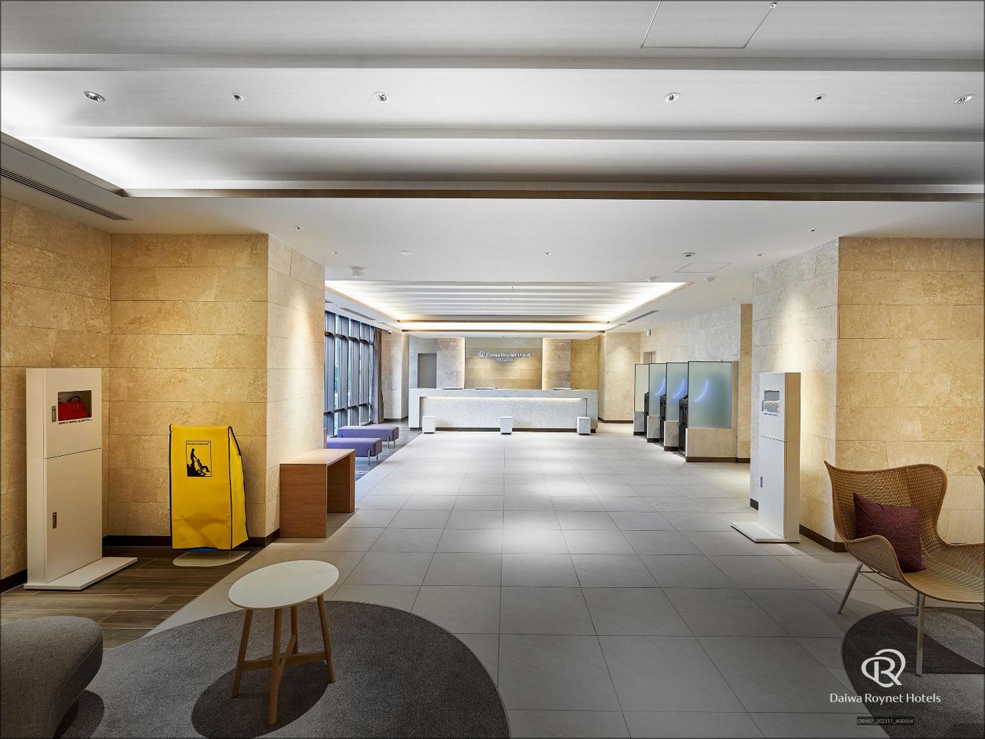 Daiwa Roynet Hotel Naha-Omoromachi Premier Exteriör bild